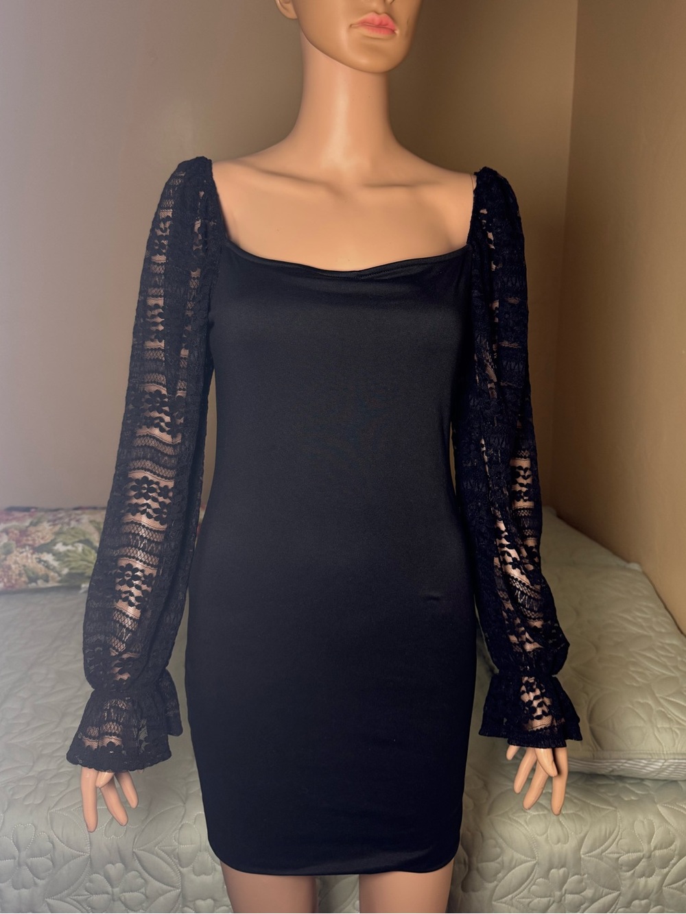 Haute Monde Black Lace-Sleeve Square Neck Mini Dress